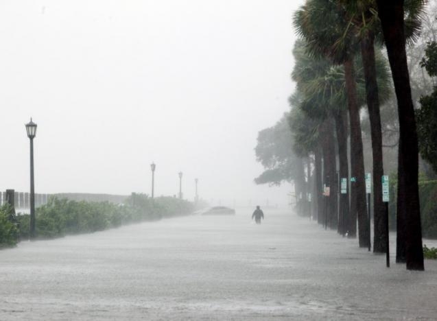 Weakened Hurricane Matthew still deadly as it buffets U.S. Southeast