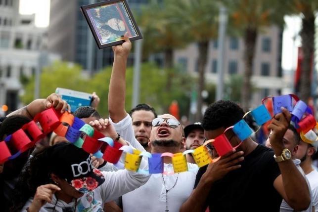 Orlando gunman likely 'radicalized' through internet, US says