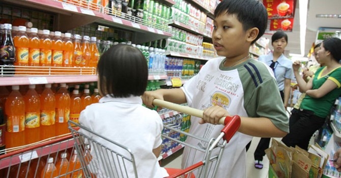 Vietnamese drink manufacturers give up home market to foreign firms