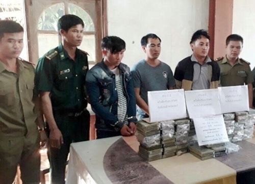 Lao drug smugglers arrested at Vietnam border