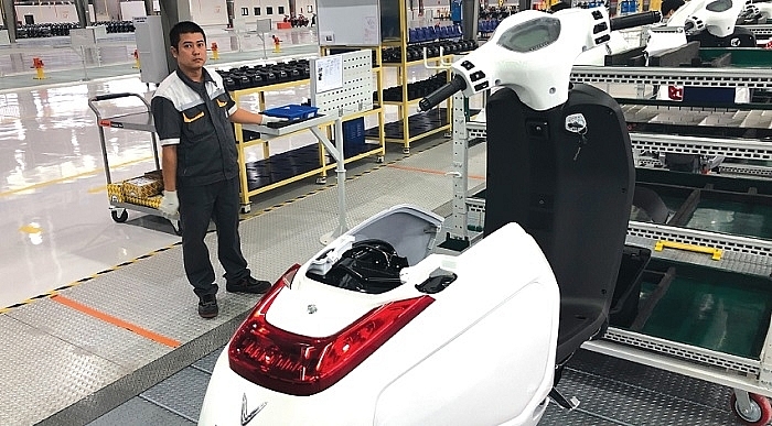 E-bike brands forge new road trend