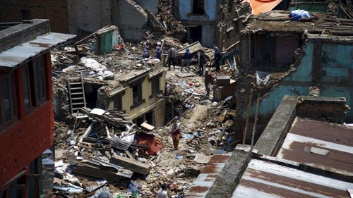 Hundreds search for missing US helicopter after second Nepal quake