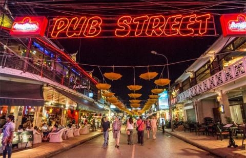 Experts argue about night-time economy development