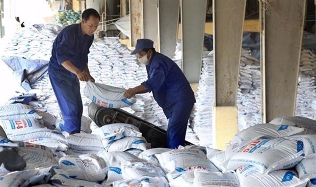 Fertiliser stocks nosedive on difficulties