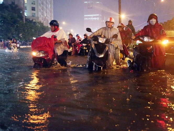 HCM City needs over US$4 billion to tackle flooding