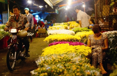 Saigon to bid farewell to 100-year-old flower market