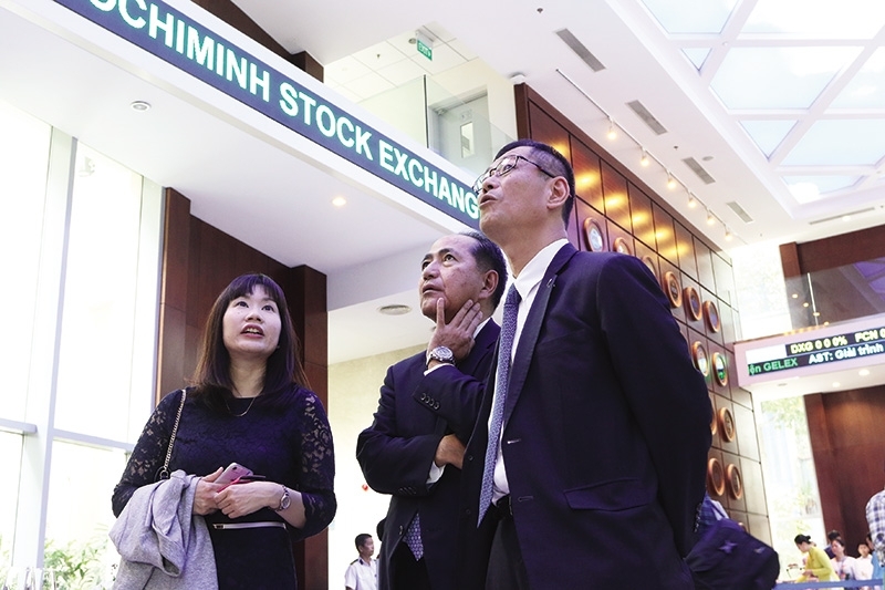 Foreign-invested firms eyeing up stock listings