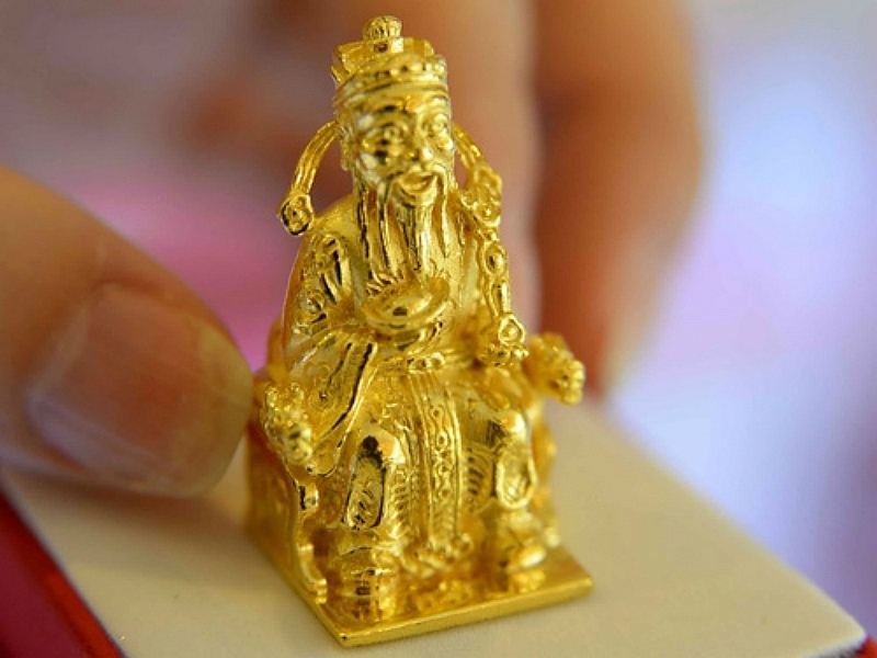 Gold sellers prepare for Caishen Day annual rush