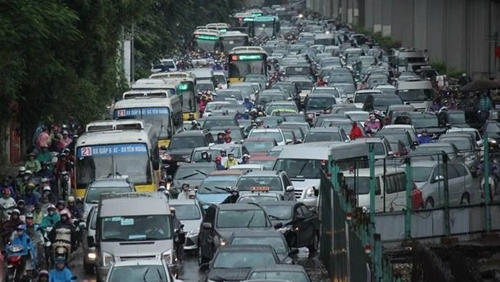 Hanoi official blames congestion on drivers