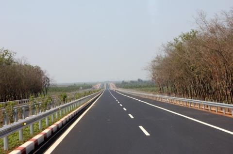 Ministries disagree on Chinese-funded highway project