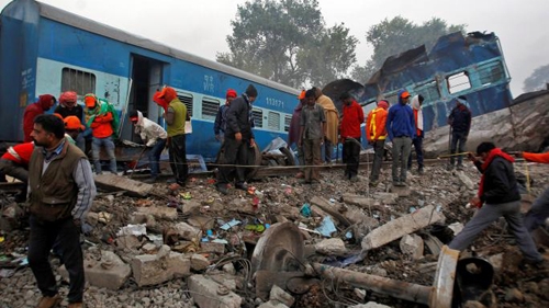 India rail crash toll hits 146, survivor search called off