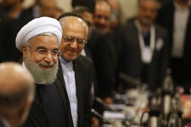 Iran's Rouhani in France to revive business ties after nuclear deal