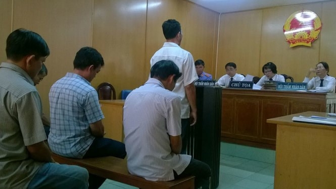 Three jailed for stealing jet fuel in Vietnam