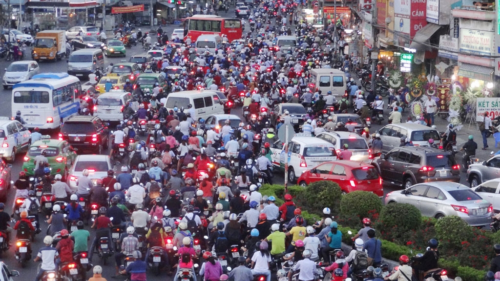 HCMC downtown car toll not before 2021