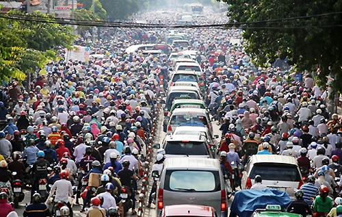 HCM City to restrict but not ban motorbikes by 2030