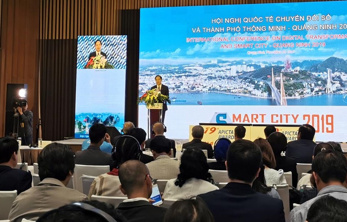 Int’l conference discusses digital transformation towards building smart cities