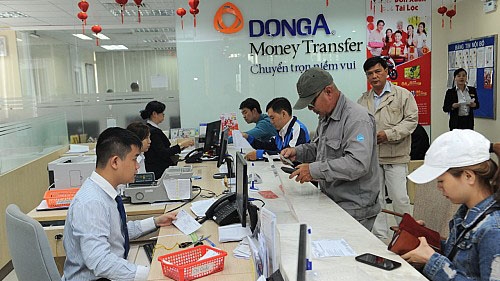 Remittances pour into Vietnam as Lunar New Year nears