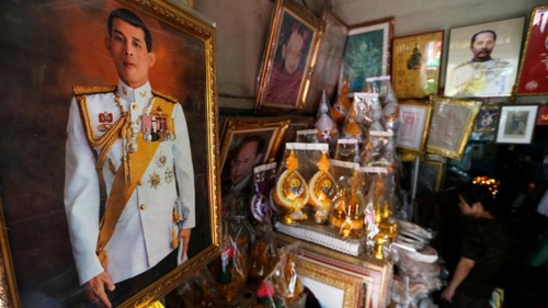 Thailand's parliament to invite crown prince to become new king