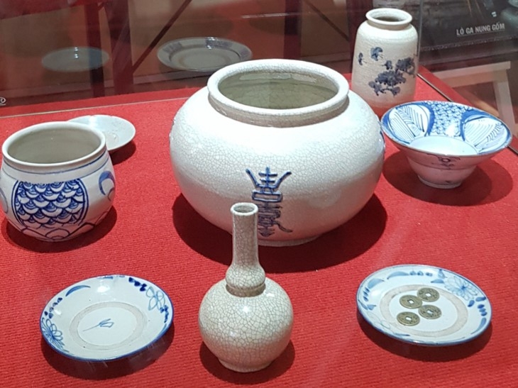 Bat Trang pottery village recognized as tourist site