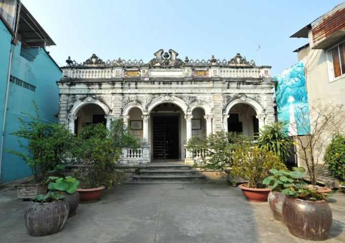 A real-life love story hidden in century-old Vietnamese house