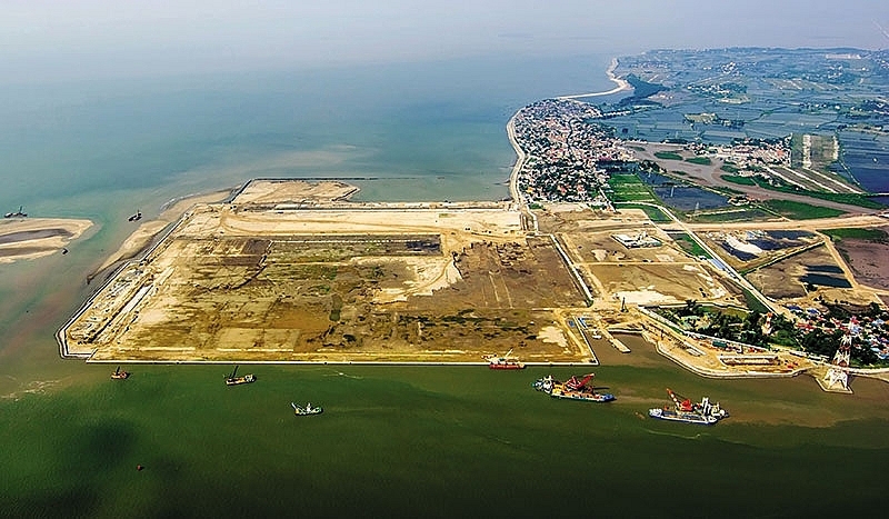Lach Huyen sails ahead with PPP port milestone