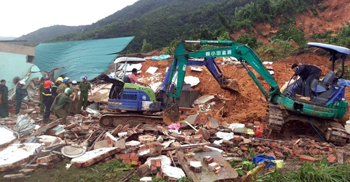 2 killed as landslide buries houses in central Vietnam