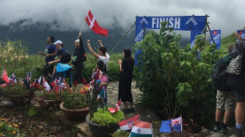 Foreign runners receive Sapa int’l marathon awards