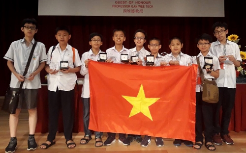 Vietnamese students bag 6 gold medals at Asia Pacific maths contest