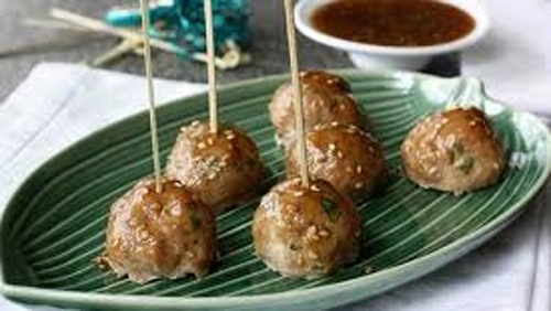 Grilled meatballs in Lang Son