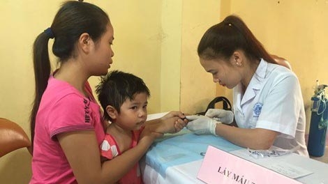 Government provides free medicine for lead poisoning at recycling village