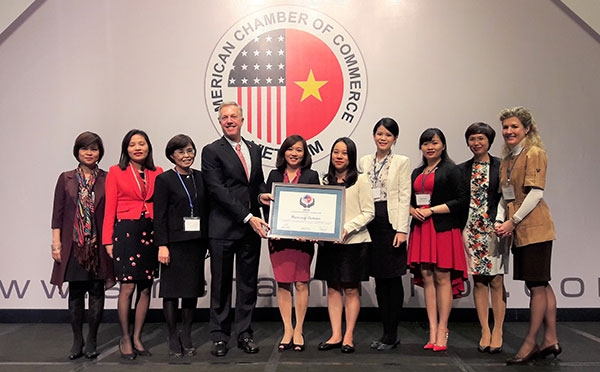 Microsoft Vietnam honoured for community dedication by AmCham