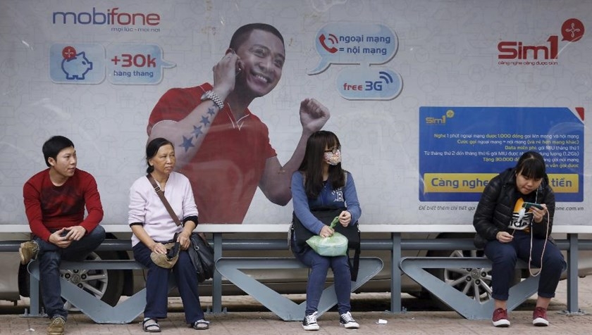 Vietnam's telco giant MobiFone to divest from banks: report