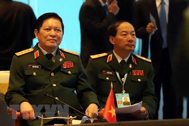 Vietnamese Defense Minister mentions East Sea in ASEAN meeting