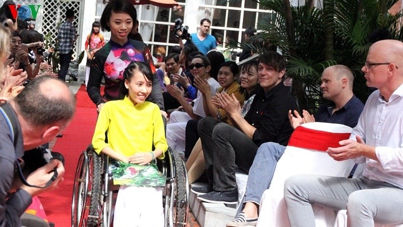 First-ever models with disabilities grace the catwalk in Hanoi