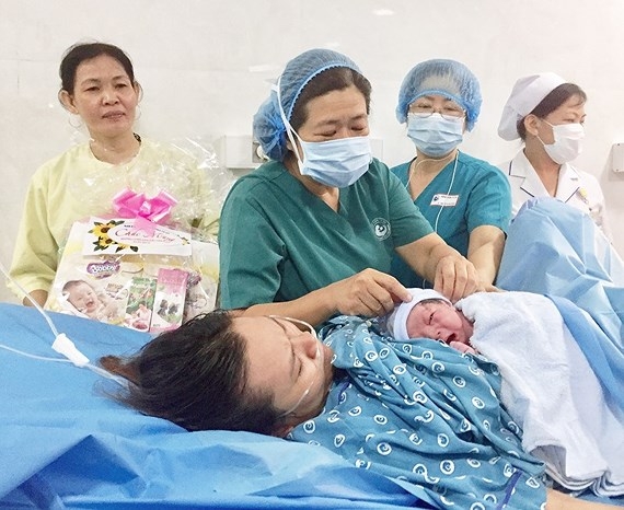 Vietnam’s first newborn to start off New Year 2019