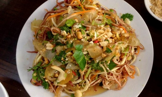 Foodwise: Trying Thai specialties in Son La