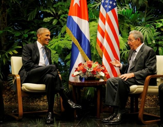 Obama presses Cuba's Castro on human rights during historic visit