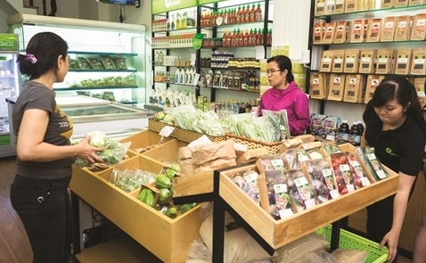 Big investors eyeing organic food market