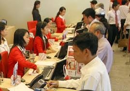 Foreign firms paying staff 29 pct more than local companies in Vietnam: survey