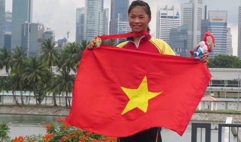 Phuong, Tuyet win canoeing gold in Hungary