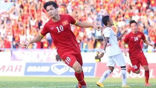 Phuong among top five strikers in Southeast Asia