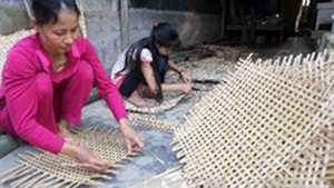 State budget to support 2,295 extremely poor communes