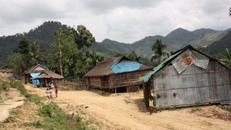 HCM City to cut poor household rate to below 5%