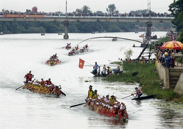 Quang Binh’s festivals granted national heritage titles
