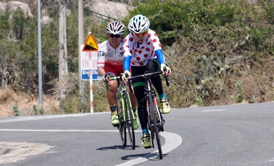 Lee wins fifth stage, Mai still in lead
