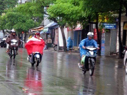 Northern Vietnam braces for hailstorms as cold snap bites