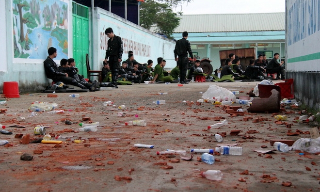 Over 100 drug addicts escape rehab center in southern Vietnam, again