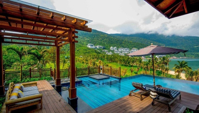 Two Vietnam resorts rank among world’s best