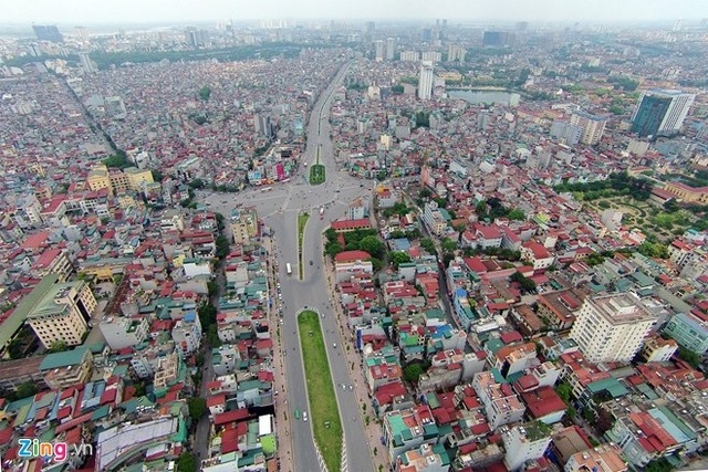 Hanoi approves new “most expensive road on the planet“