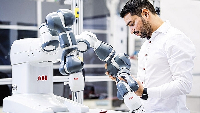 Robotics conquers 4.0 manufacturing